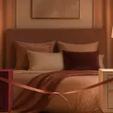 Casal conversando com empatia sobre ritmos diferentes de desejo e formas de intimidade